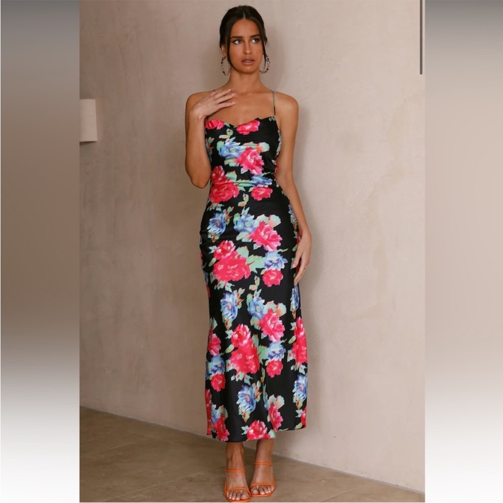 Hello Molly blooming light midi dress floral